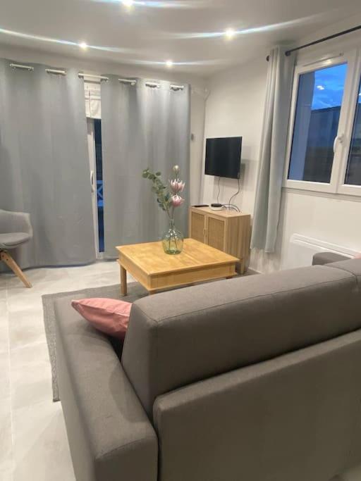 Maison Jardin Et Parking Gratuit - 10 Min De L'Aeroport - Metro 14 - Arrivee Autonome Orly Eksteriør billede