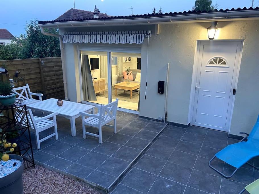 Maison Jardin Et Parking Gratuit - 10 Min De L'Aeroport - Metro 14 - Arrivee Autonome Orly Eksteriør billede
